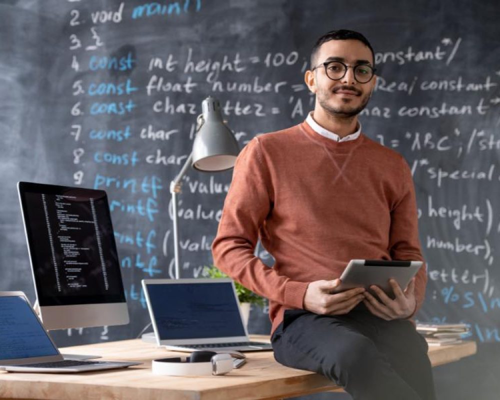 Full-Stack Development: Pros, Cons, and Career Scope
